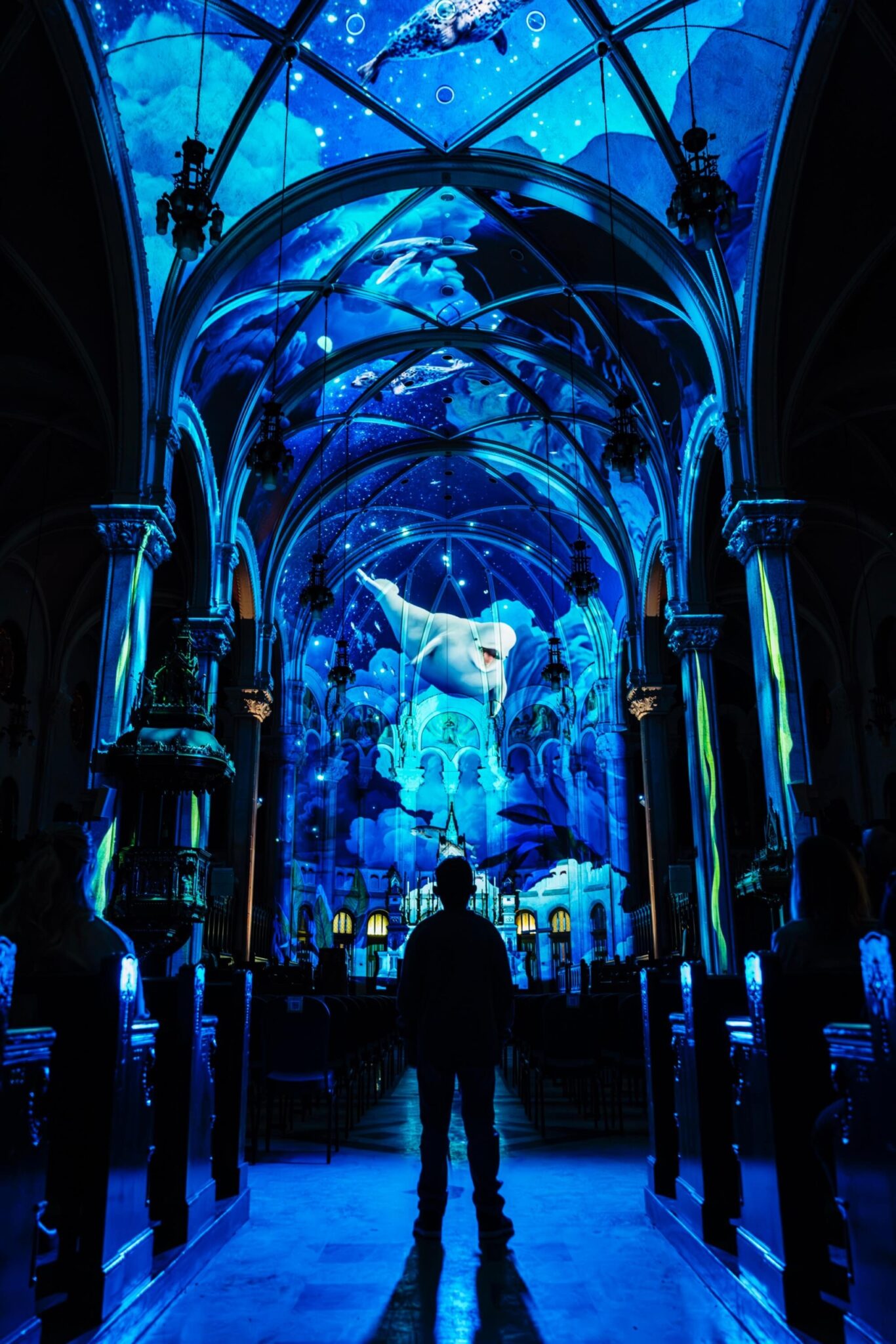 Aura église Saint-Roch : Une expérience immersive qui insulfe une ...